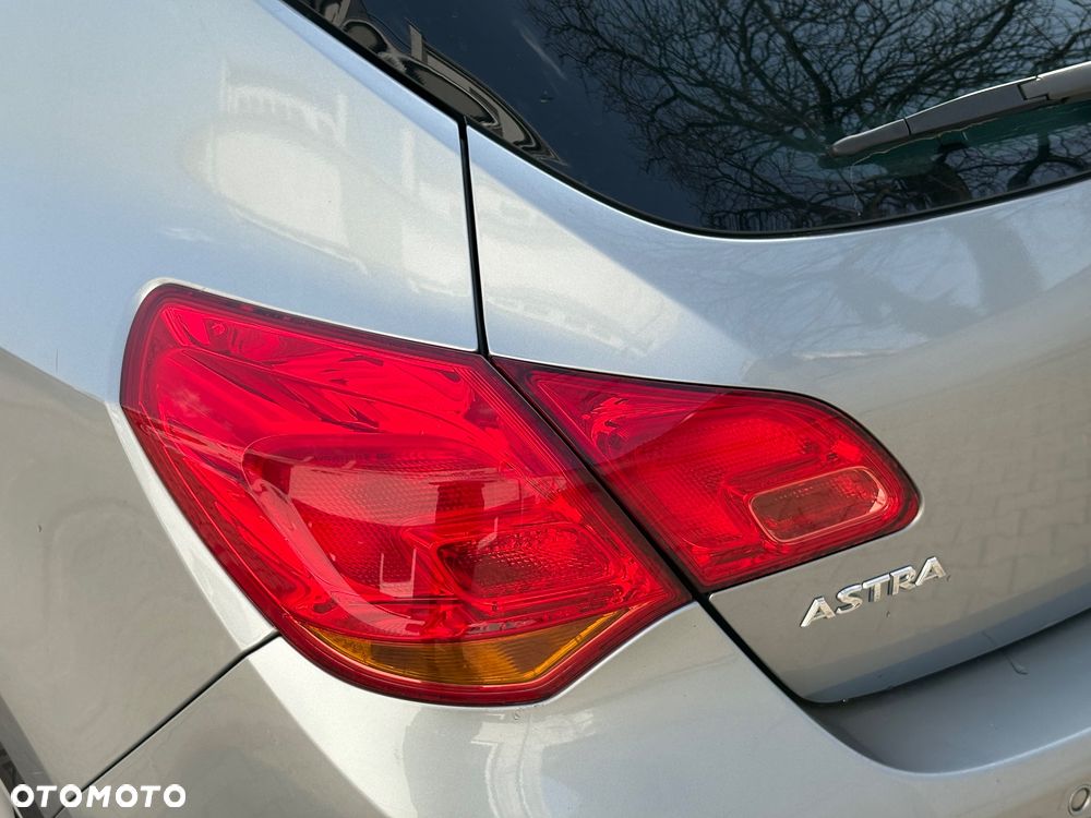 Opel Astra 1.4 T Enjoy S&S - 5