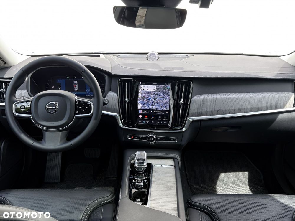 Volvo V90 Cross Country - 20