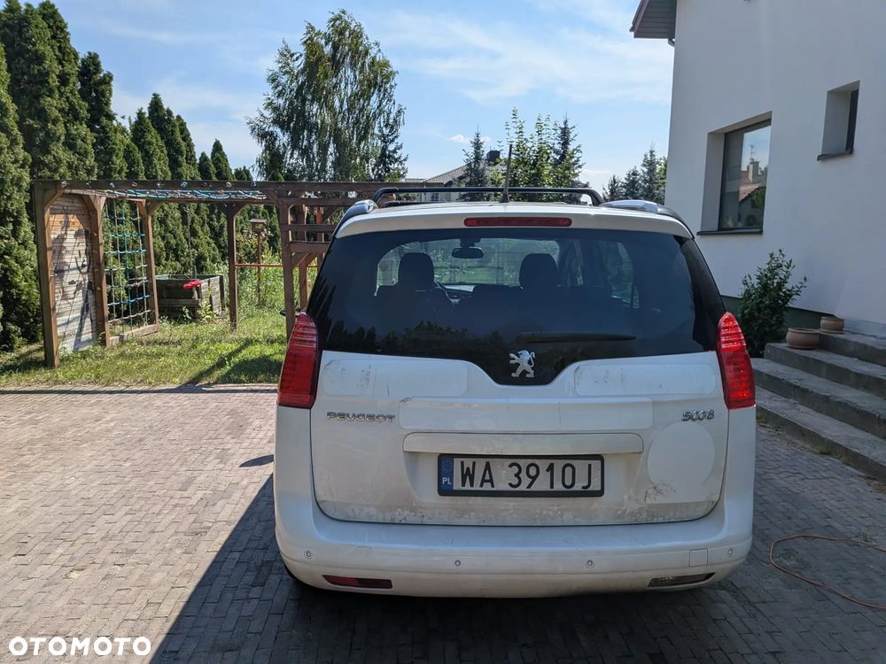Peugeot 5008 1.6 THP Allure 7os - 3