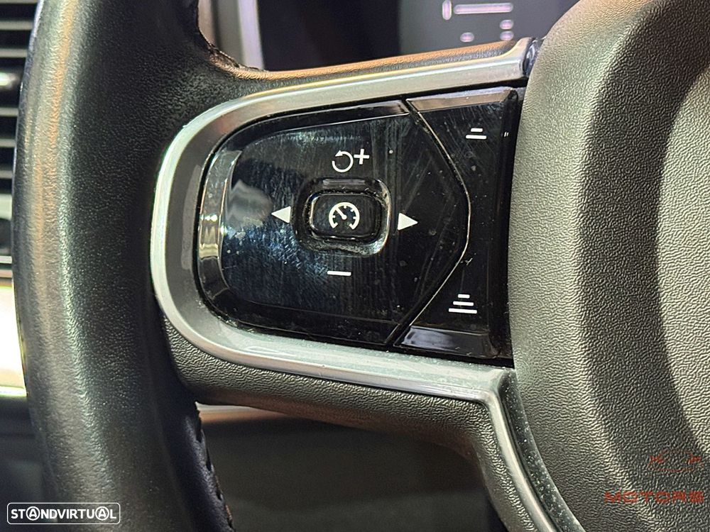Volvo XC 90 2.0 D4 Momentum - 24
