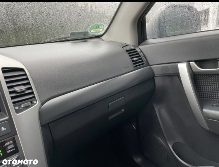 Chevrolet Captiva 2.4 LS - 6