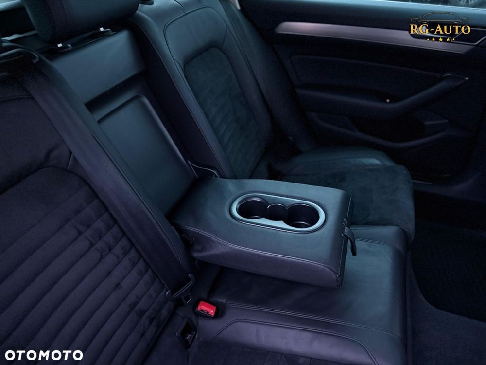 Volkswagen Passat - 30