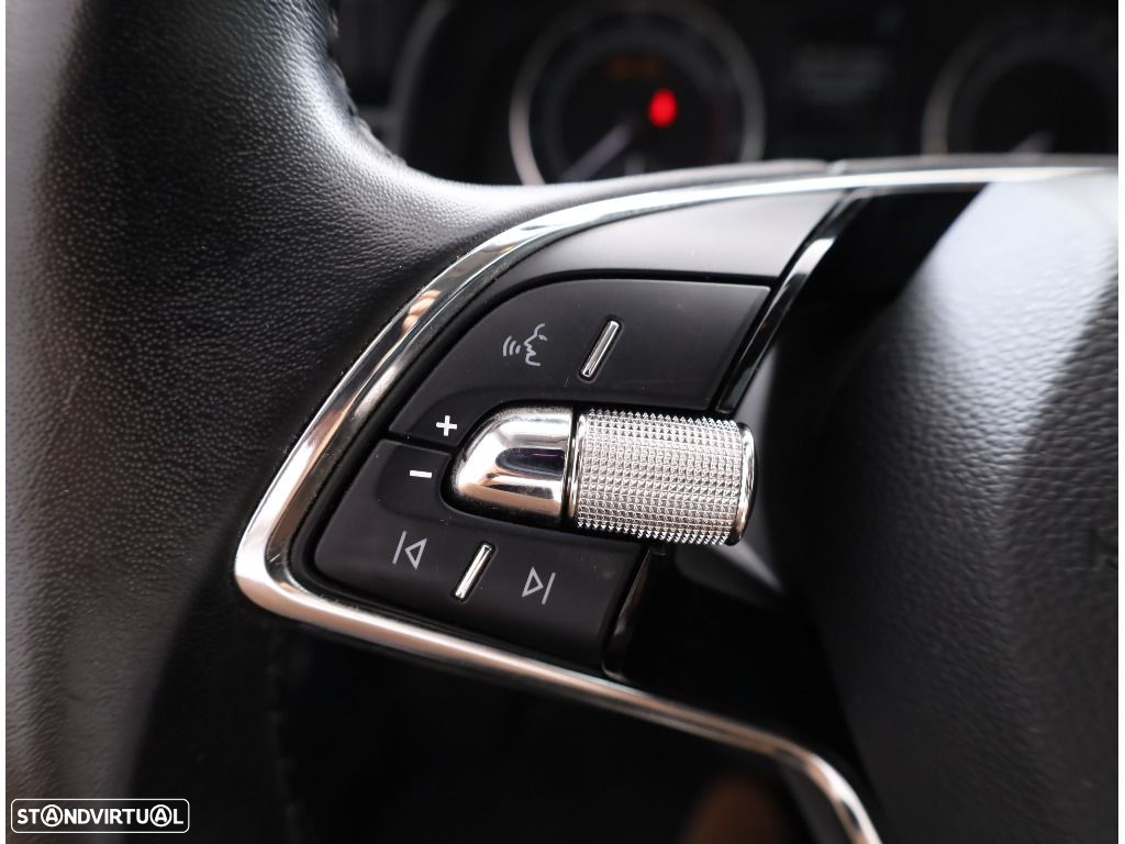 Skoda Kamiq 1.0 TSI DSG - 34