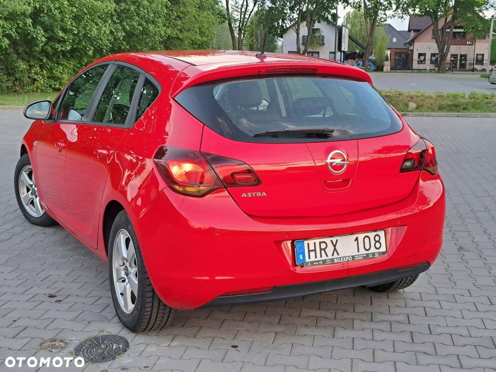 Opel Astra - 8