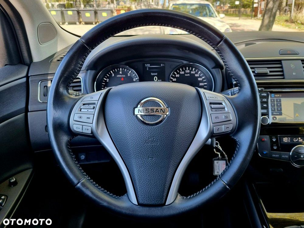 Nissan Pulsar 1.2 DIG-T Tekna EU6 - 15