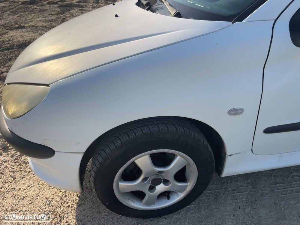 Peugeot 206 1.1 Color Line - 8