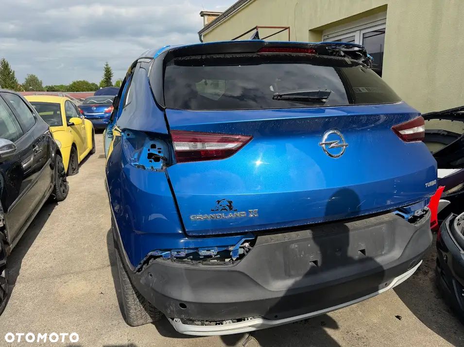 Opel Grandland X osłona plastik klapy tył - 5