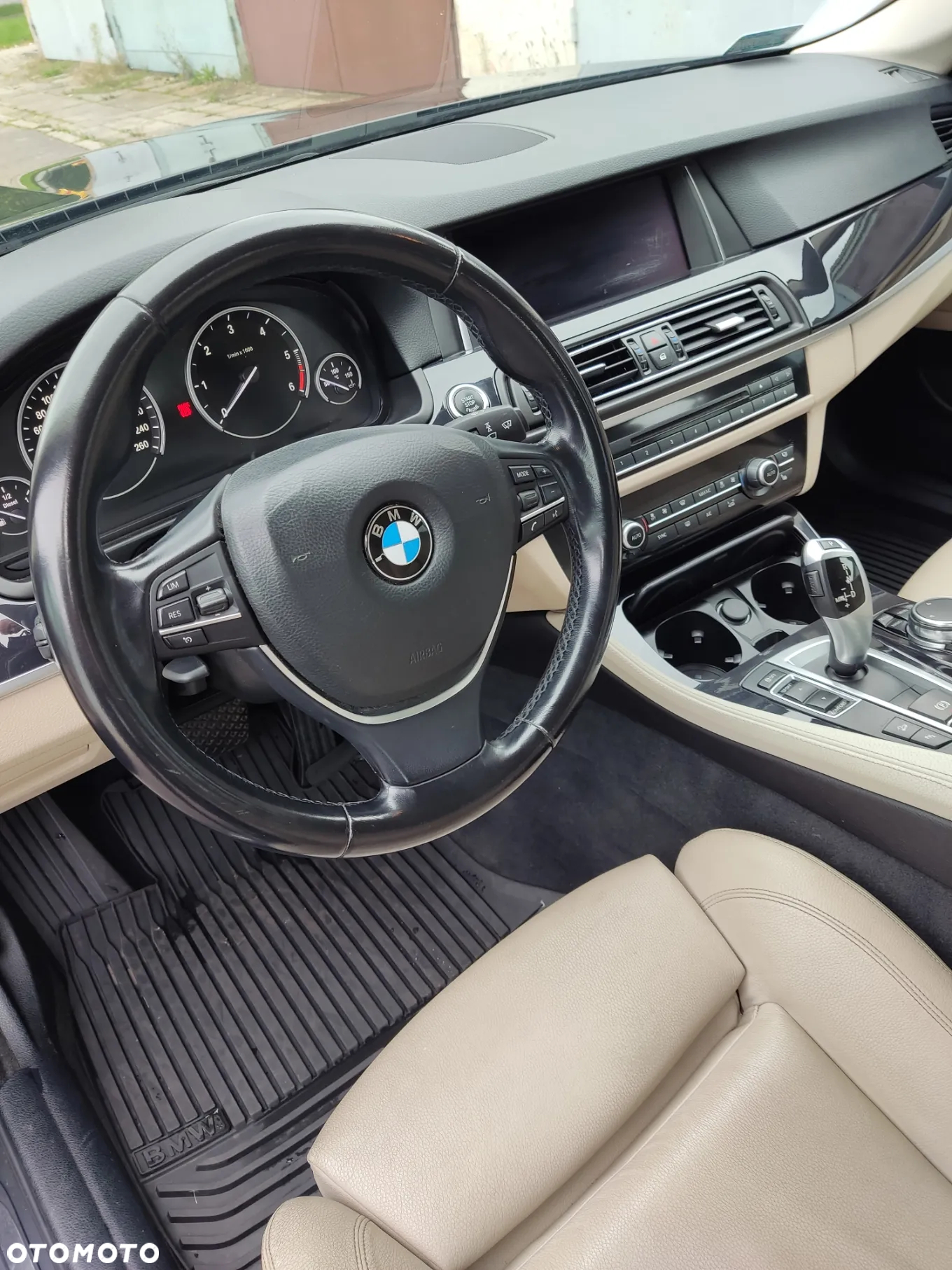 BMW Seria 5 520d xDrive - 6
