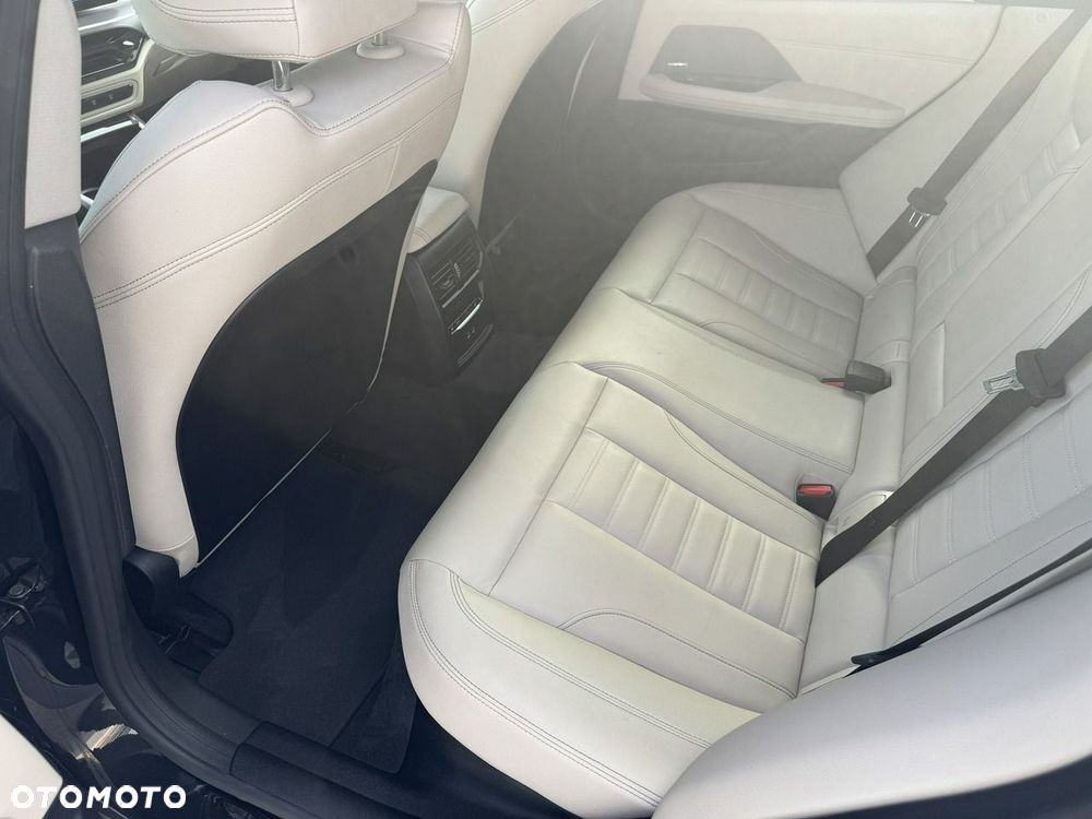 BMW i4 eDrive35 Gran Coupe - 18
