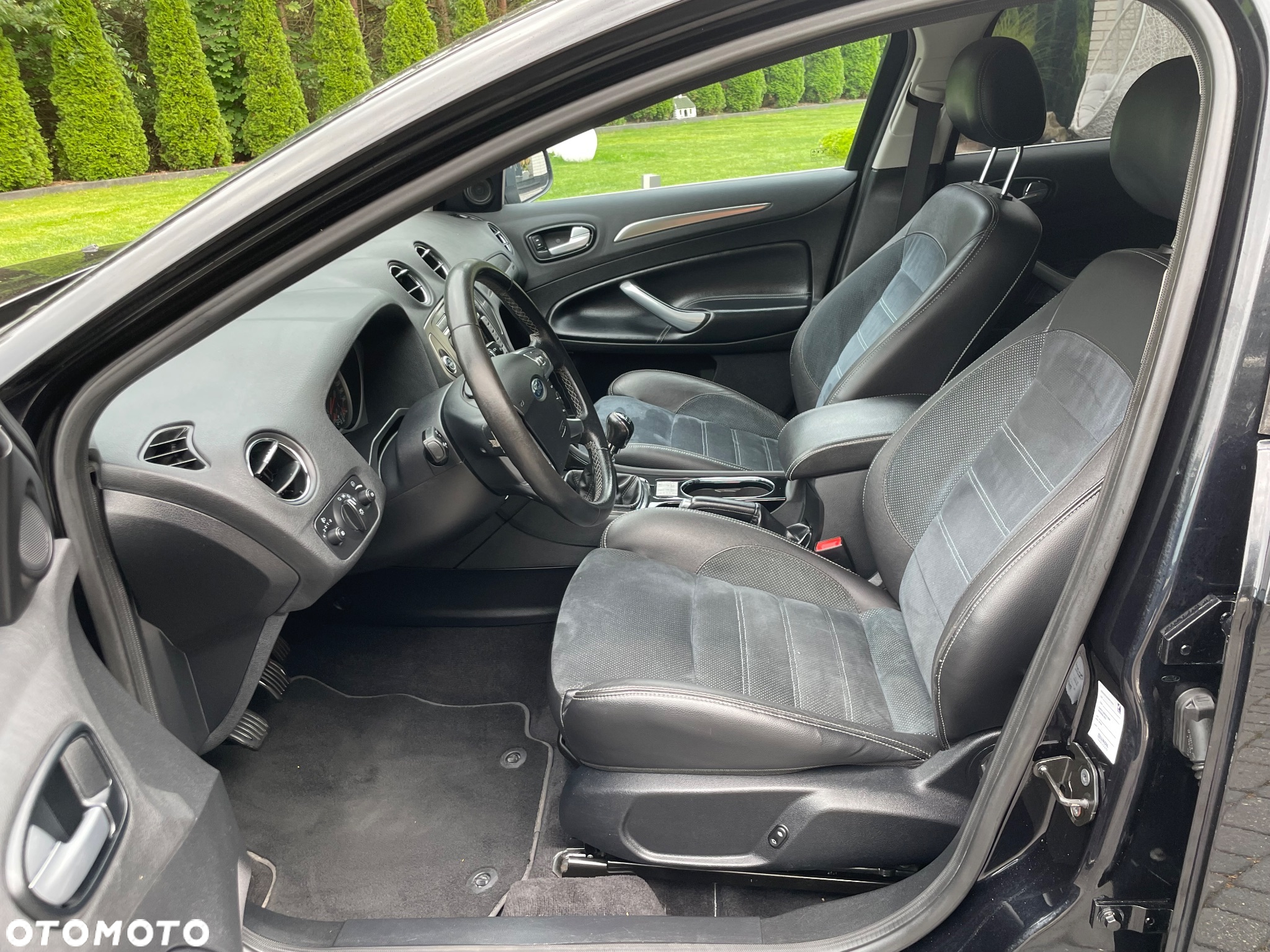 Ford Mondeo 2.5 Titanium - 30