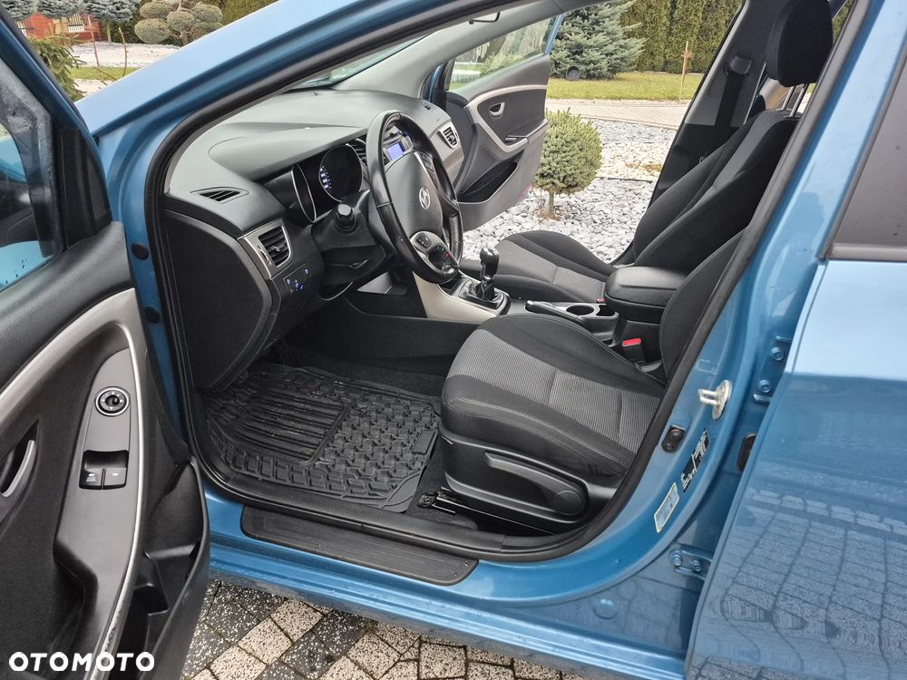 Hyundai i30 1.4 Comfort - 16