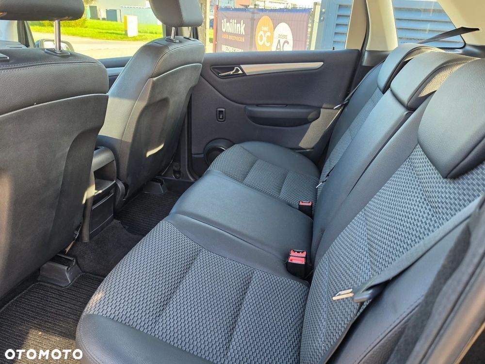 Mercedes-Benz Klasa B 160 BlueEff EU5 - 18