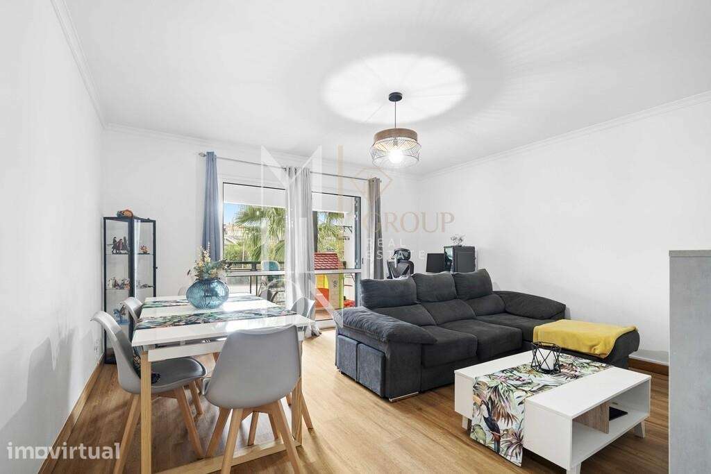Oportunidade no Porto Santo! Apartamento T2 com Garagem e Arrecadação - Grande imagem: 4/25