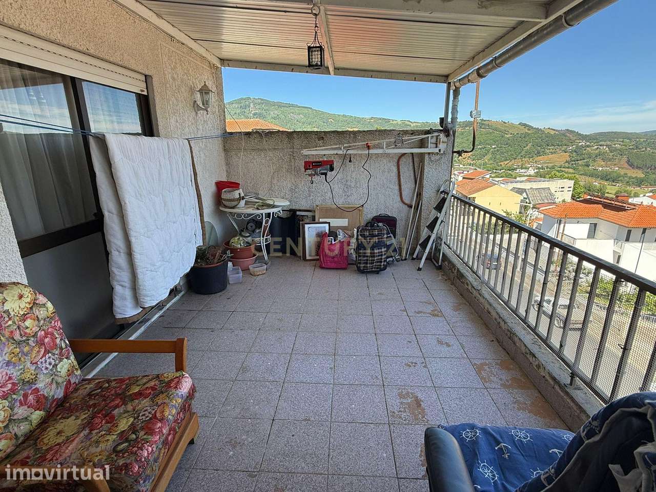 Espaçoso T3 em Vinhais, Bragança com Vista Panorâmica - Grande imagem: 5/22