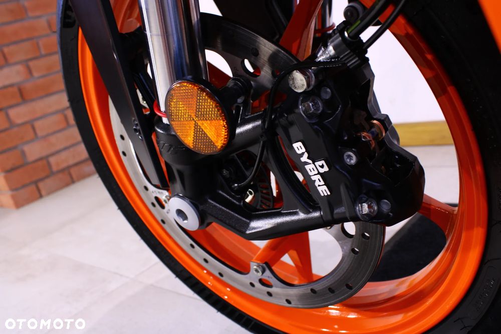 KTM RC 390 - 25