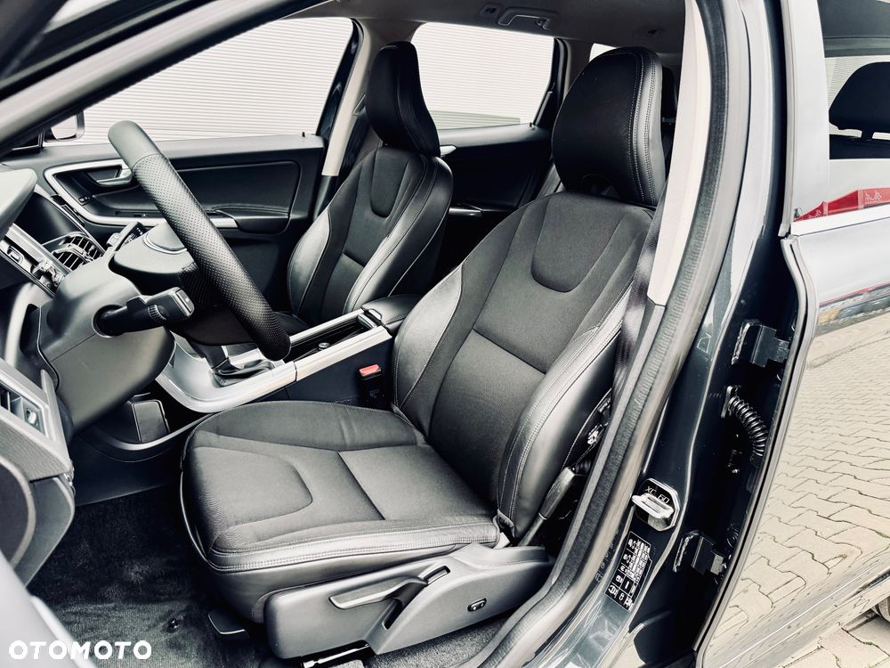 Volvo XC 60 D3 Geartronic Momentum - 7