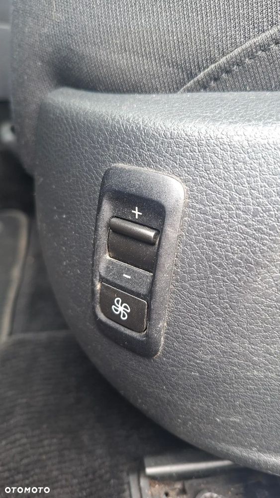 Volkswagen Passat 2.0 TDI DPF Comfortline - 10