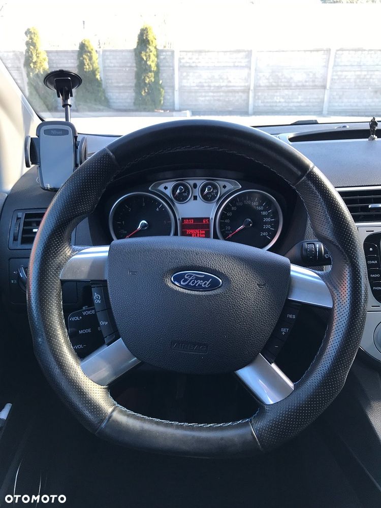 Ford Kuga - 6