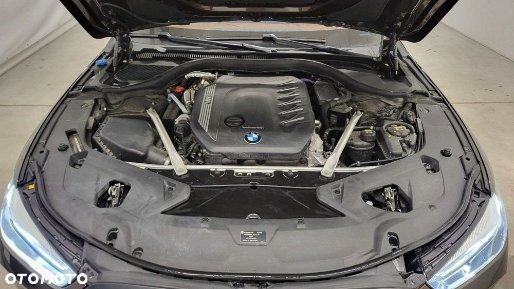 BMW Seria 8 840d xDrive mHEV - 27