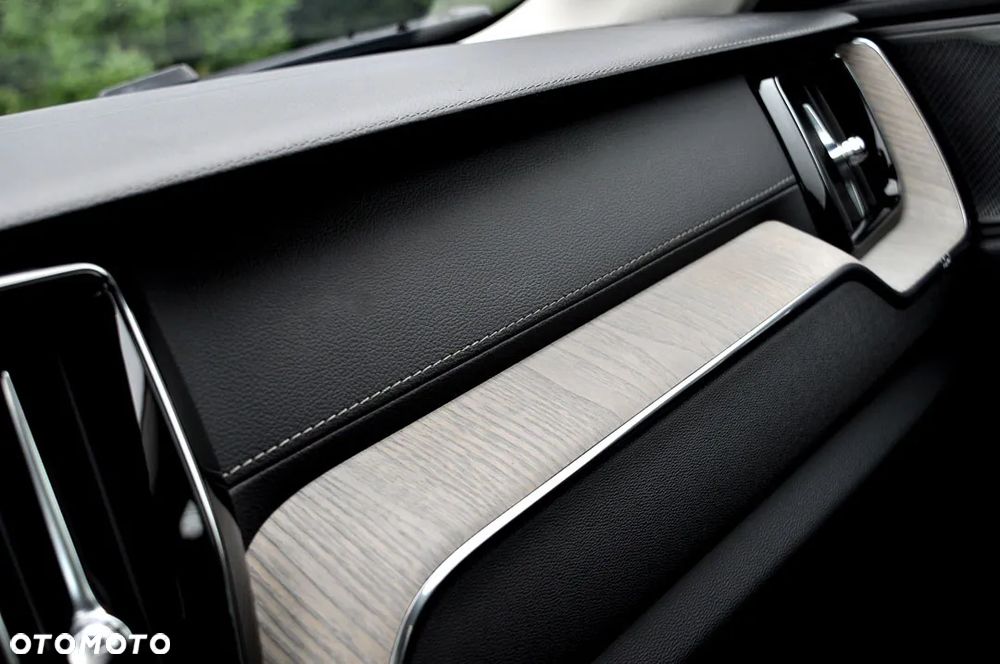 Volvo XC 60 D4 Geartronic Inscription - 28