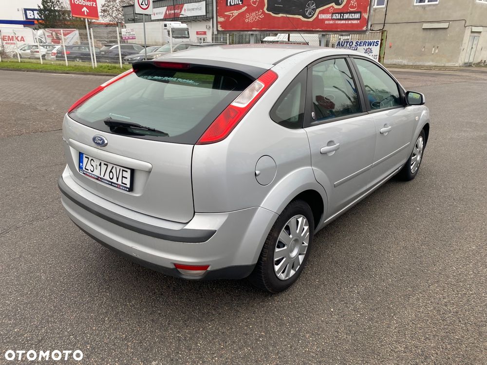 Ford Focus 1.6 Ti-VCT Titanium - 26