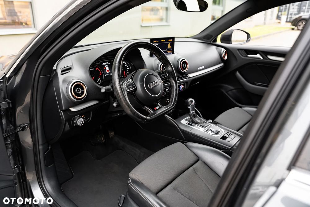 Audi A3 Sportback 2.0 TDI (clean diesel) quattro S tronic S line Sportpaket - 17