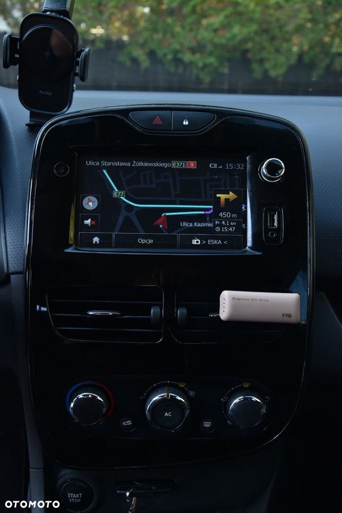 Renault Clio - 20