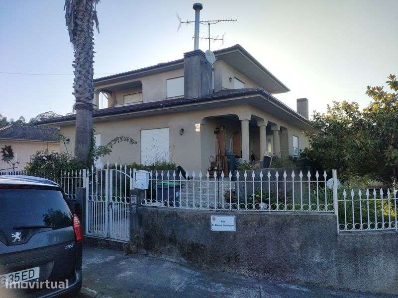 Casa T4 de 270m2 - Grande imagem: 3/3