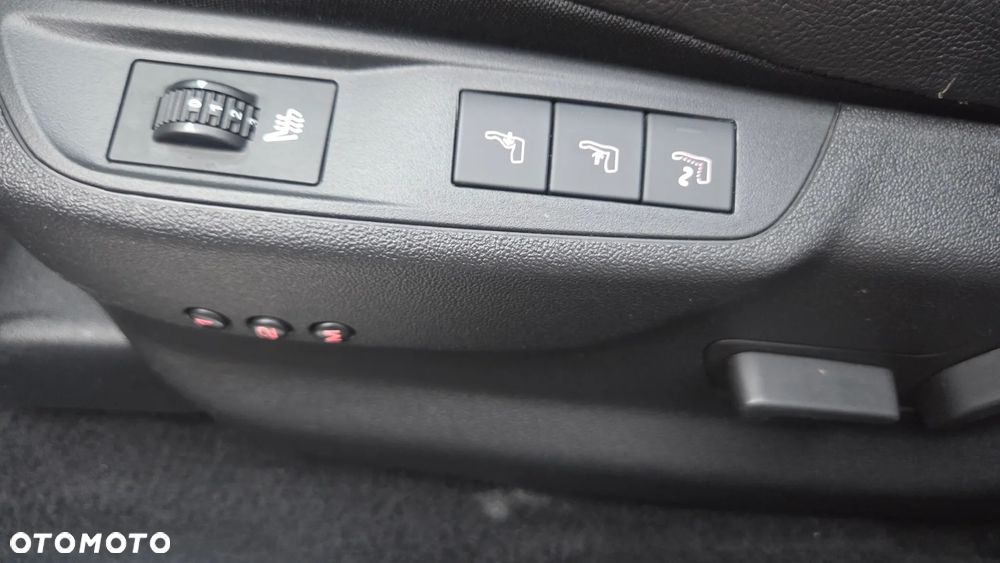 Citroën DS5 HDi 165 Business - 15