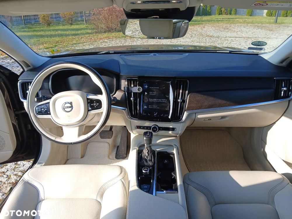Volvo V90 Cross Country D4 AWD - 16
