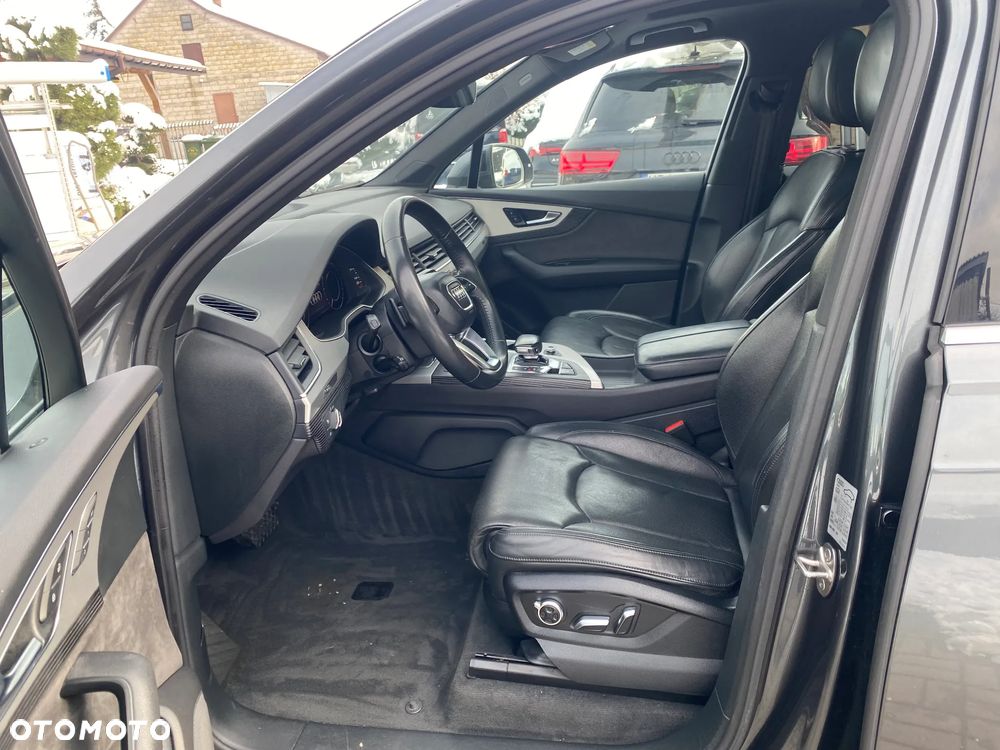 Audi Q7 - 7