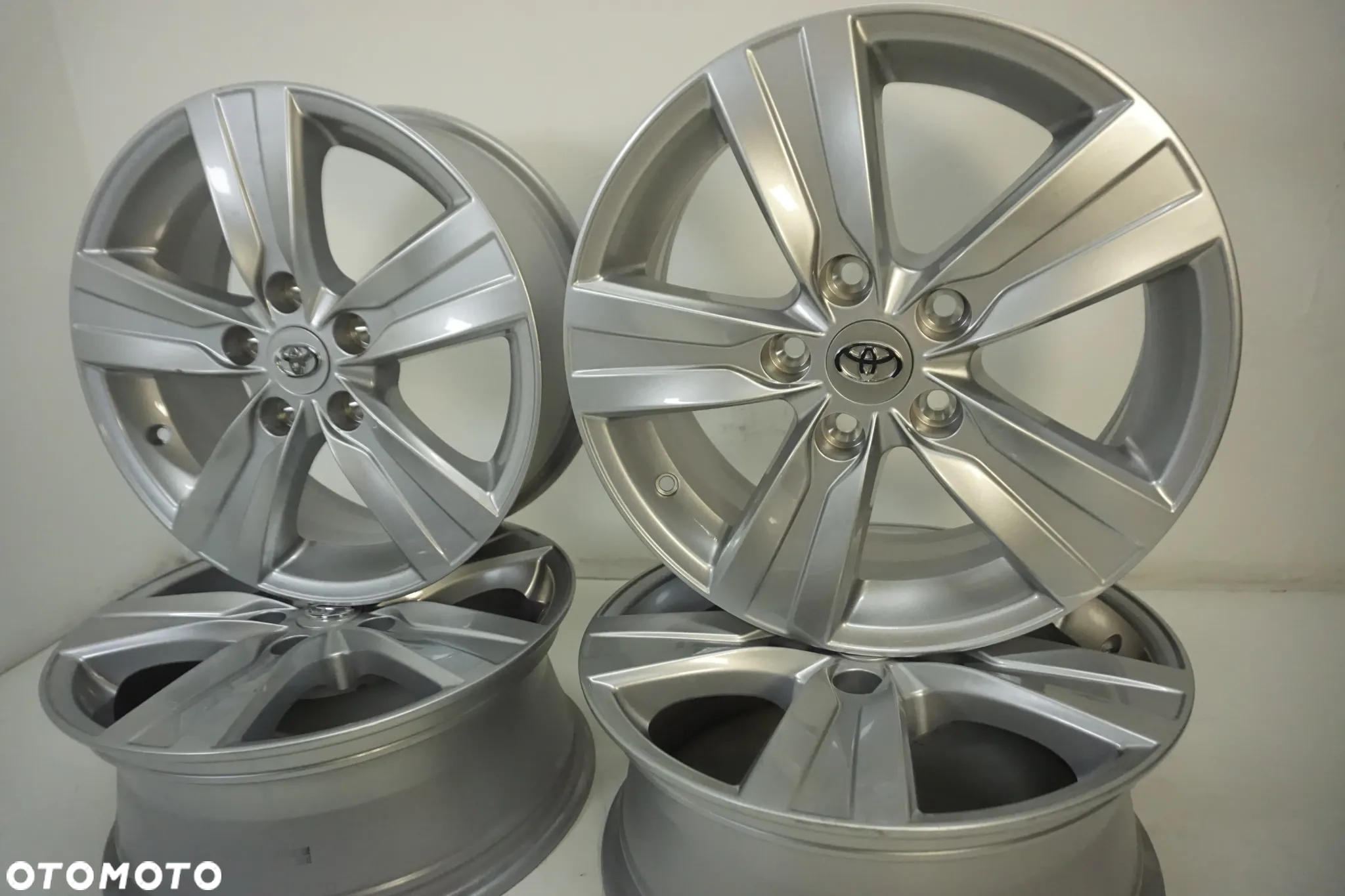 FELGI ALUMINIOWE 16 TOYOTA AURIS RAV 4 CAMRY 4 AVENSIS YARIS CROSS COROLLA  CH R 5X114,3 - 4