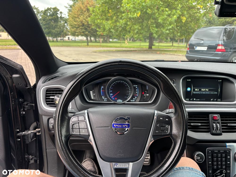 Volvo V40 D2 RDesign - 13