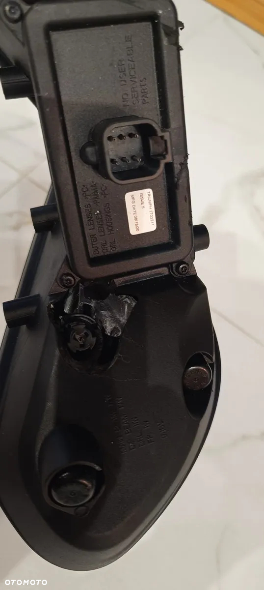 TRIUMPH Street Speed Triple 765 1200 rs Lampa Przód reflektor 2021 - 12