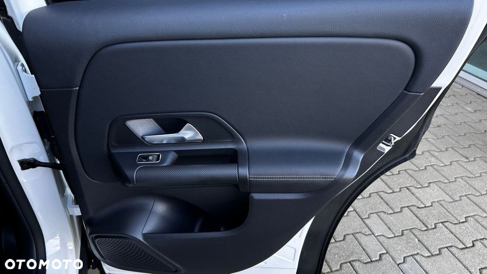 Mercedes-Benz GLA 200 Style - 25