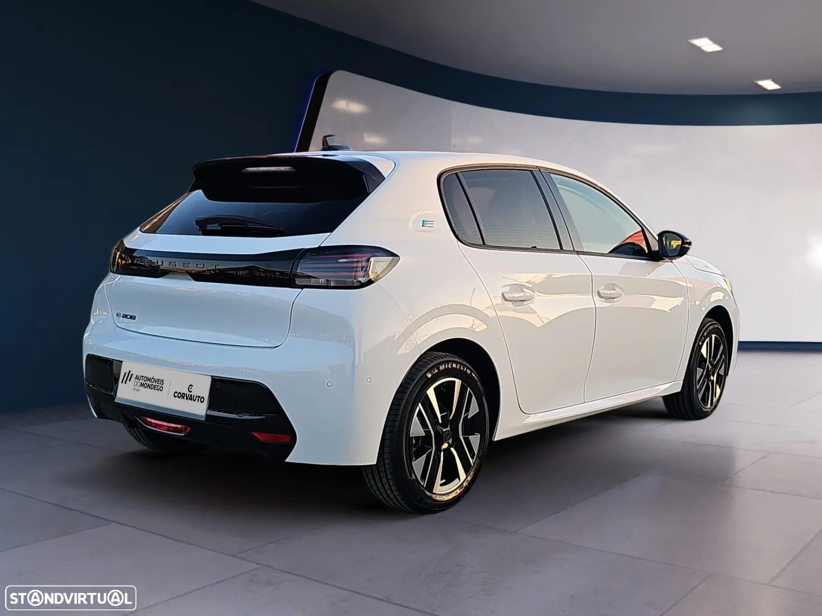 Peugeot e-208 51 kWh GT - 6