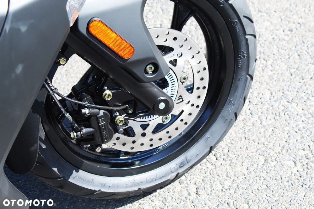 Kymco Downtown - 6