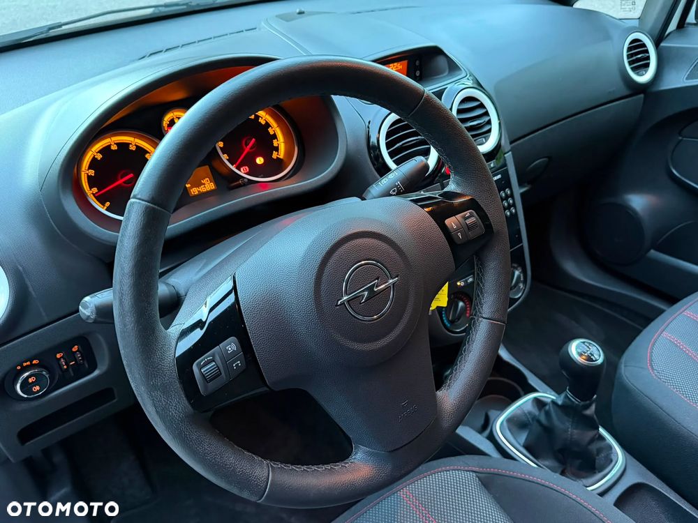 Opel Corsa 1.4 16V Sport - 24