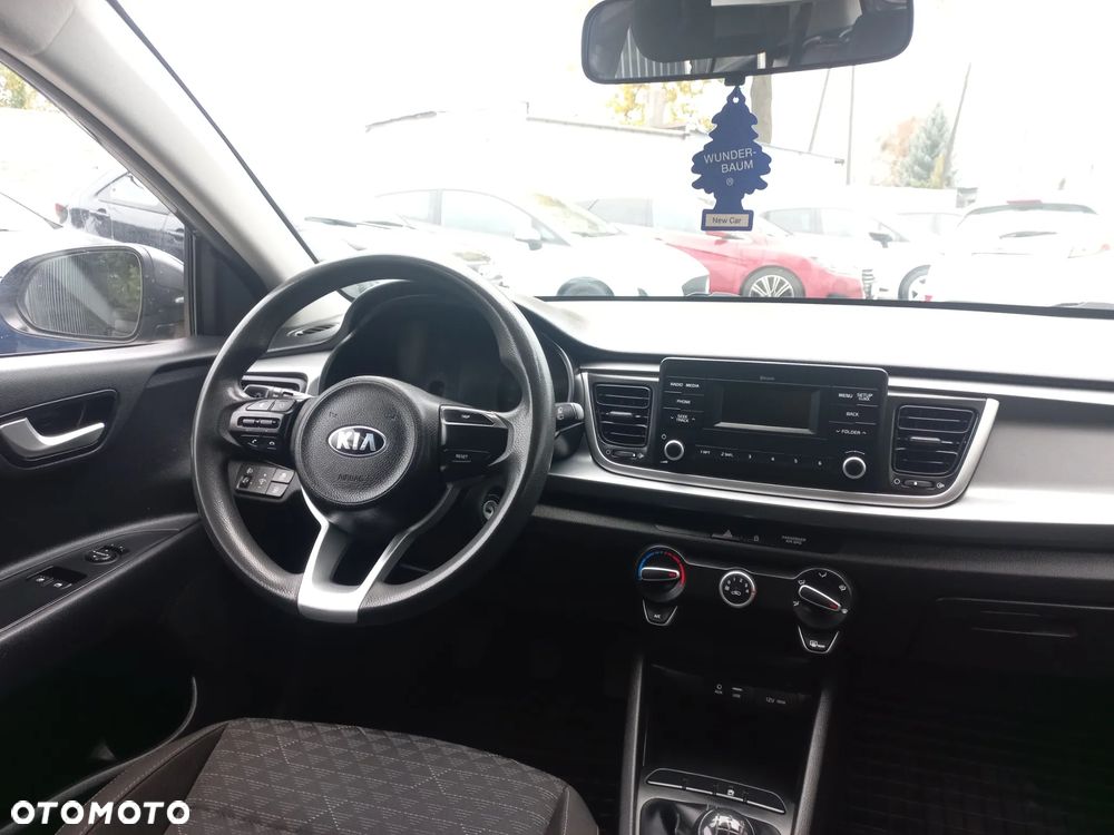 Kia Rio - 21