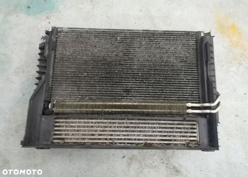 BMW E60 E61 PAS CHŁODNIC INTERCOOLER - 2