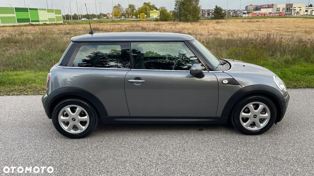 MINI ONE D - 6