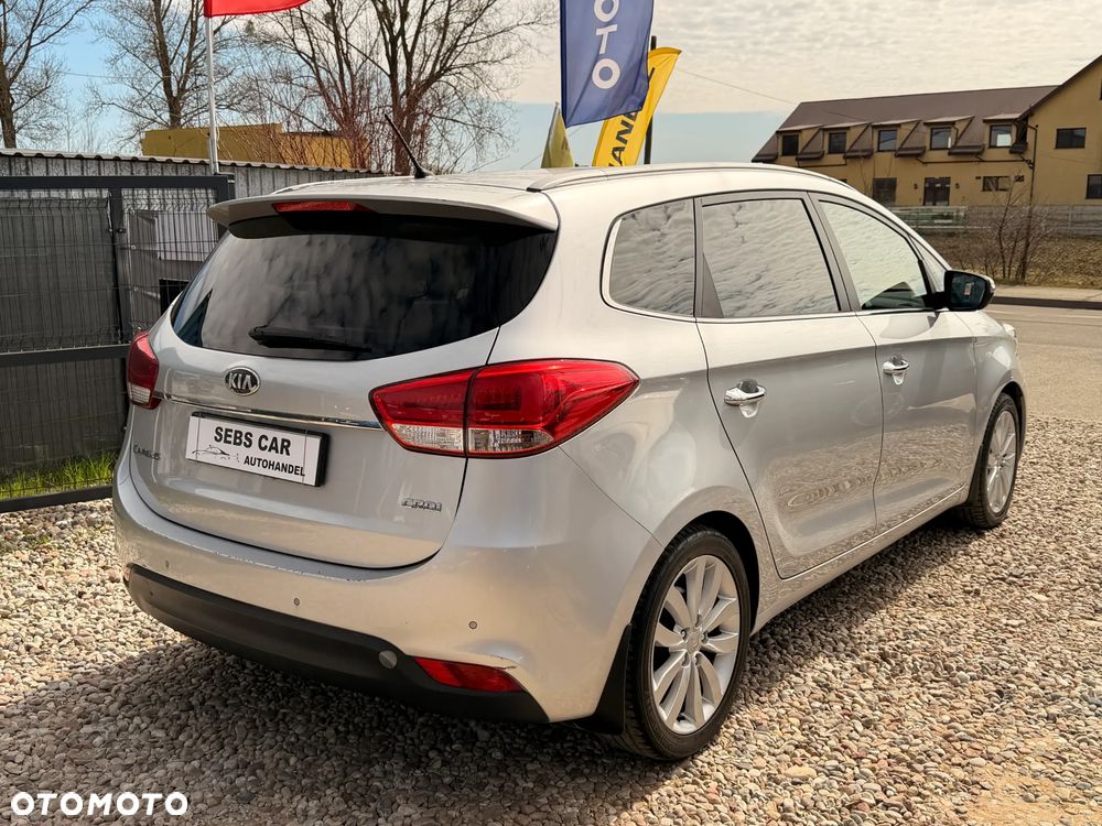 Kia Carens 1.7 CRDi 115 Dream Team Edition - 3