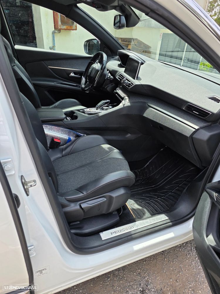 Peugeot 5008 BlueHDI 130 EAT8 GT - 8