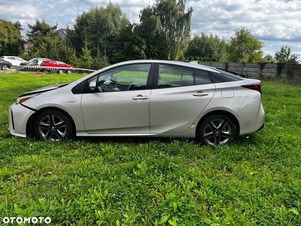 Toyota Prius - 3