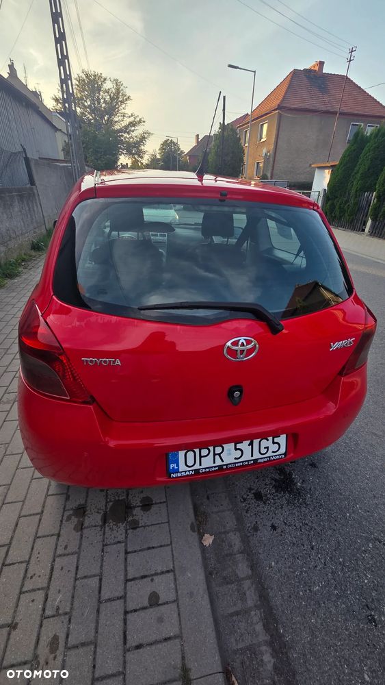 Toyota Yaris - 8