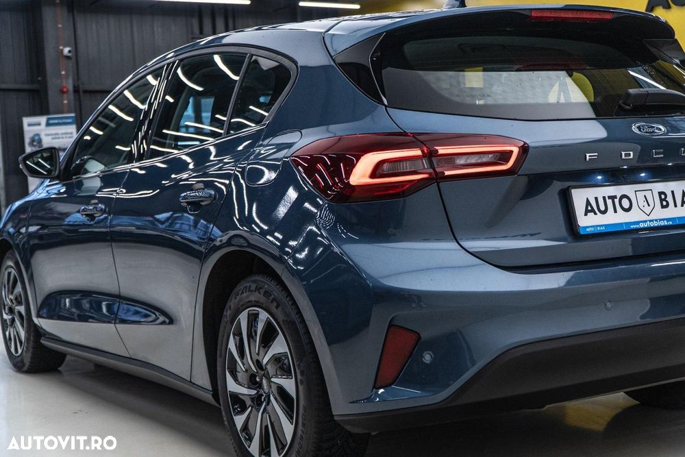 Ford Focus 1.0 EcoBoost Titanium - 32