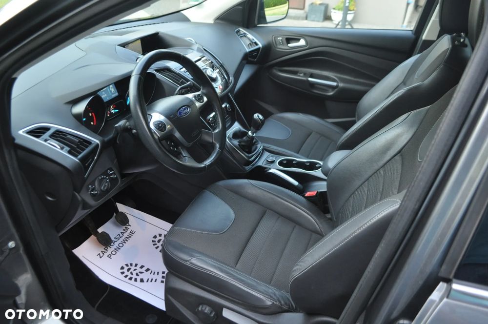 Ford Kuga 2.0 TDCi 2x4 Titanium - 21