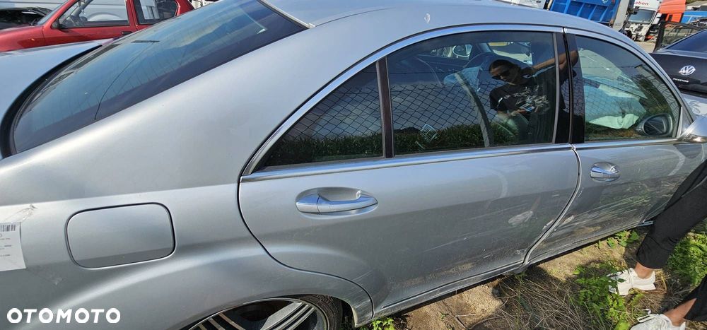 DRZWI PRAWE TYŁ MERCEDES - BENZ S 320 L W221 LONG 775 C775 - 5