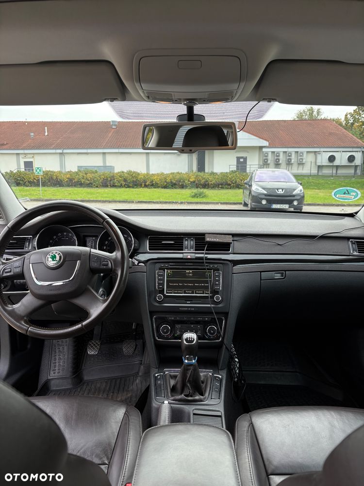 Skoda Superb 2.0 TDI L&K - 7