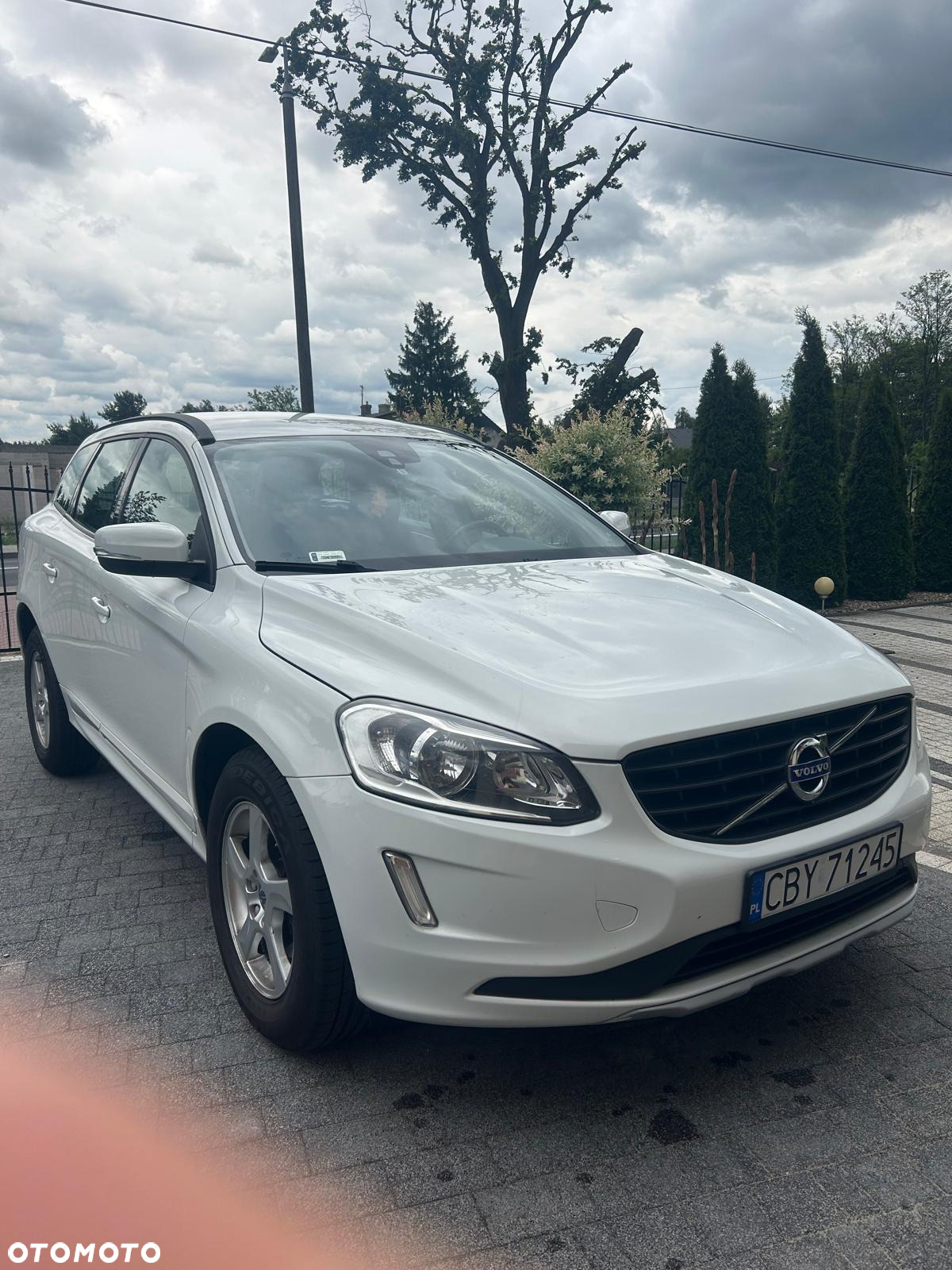 Volvo XC 60 D3 Drive-E Momentum - 3